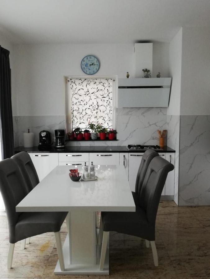 Apartments Jankovic โวดีเซ ภายนอก รูปภาพ